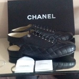 Chanel 38 black new leather shoes , box
